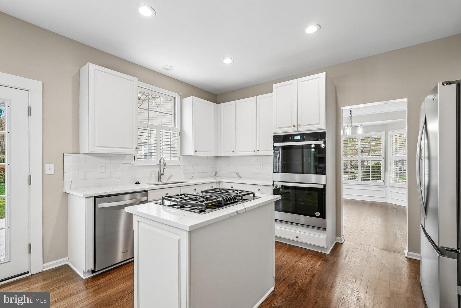 11400 Night Star Way Reston, VA 20194 - Photo 32 of 91 Kitchen
