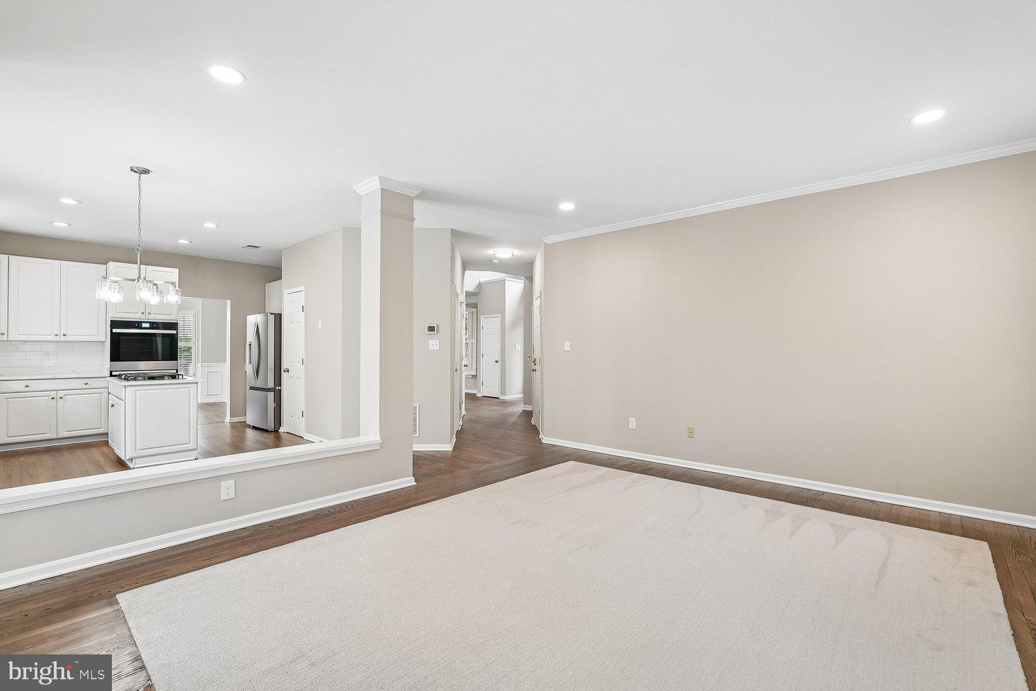 11400 Night Star Way Reston, VA 20194 - Photo 39 of 91 Living Room