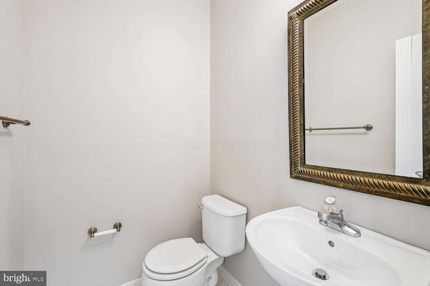 11400 Night Star Way Reston, VA 20194 - Photo 54 of 91 Bath