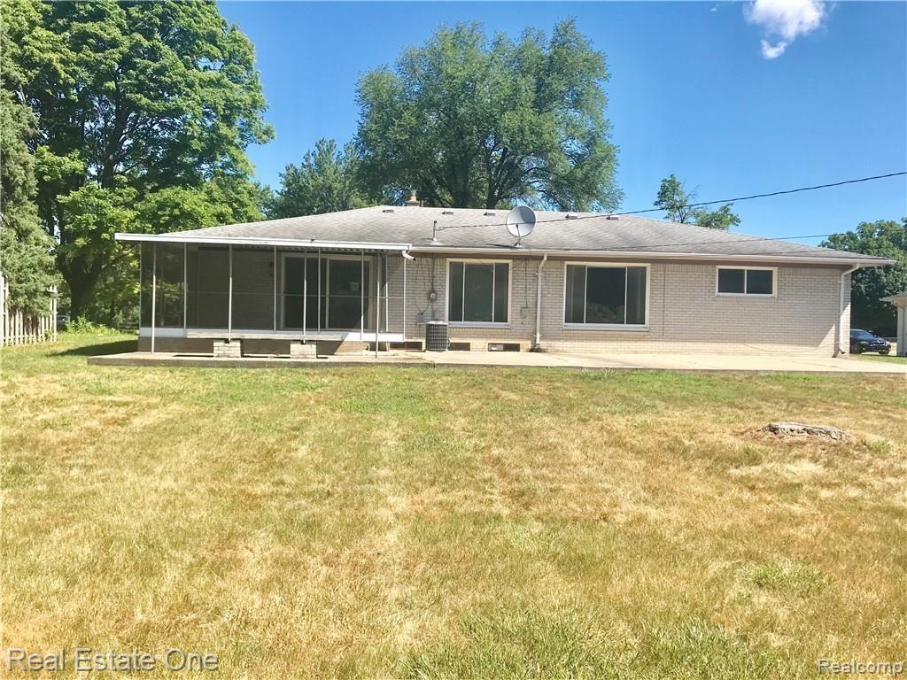 32501 West 13 Mile Road Farmington, MI 48334 - Photo 4 of 20