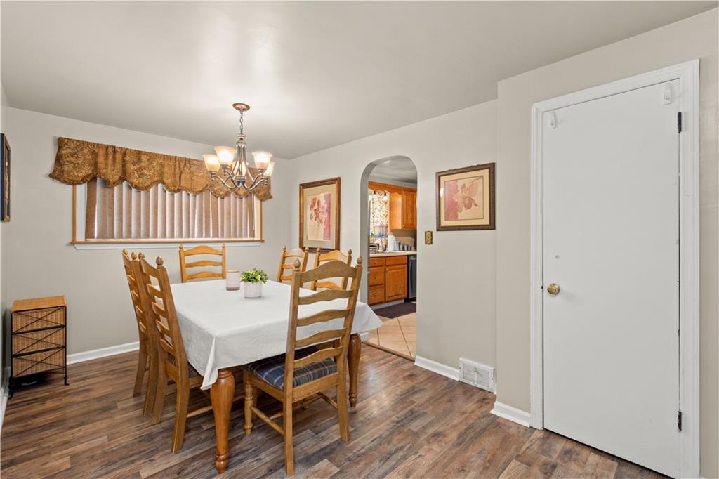 4597 East Willock Road Pittsburgh, PA 15227 - Photo 5 of 22 Gallery Image 5