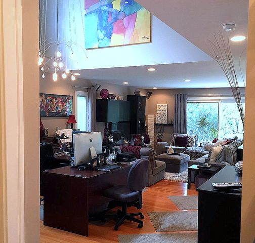 4450 Kirchoff Road Rolling Meadows, IL 60008 - Photo 3 of 25