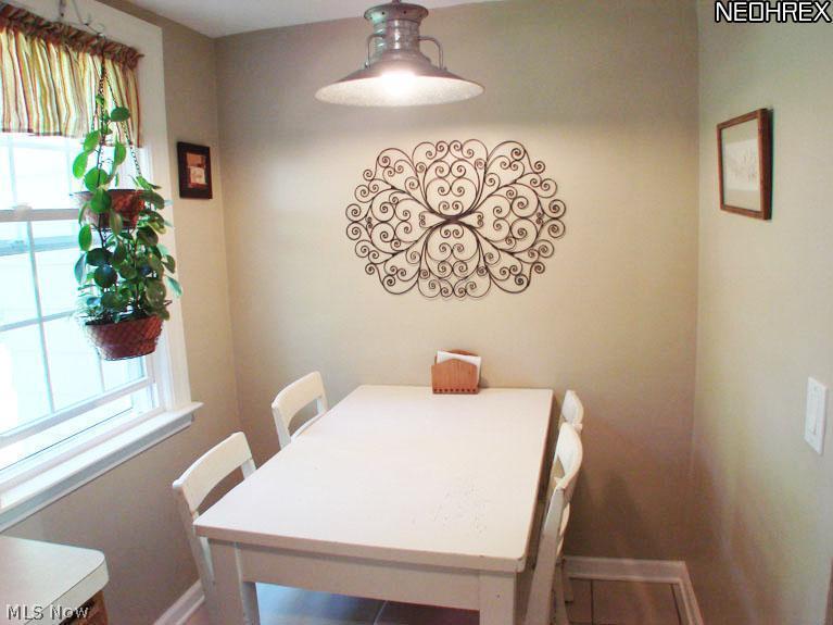 5003 Anderson Road Cleveland, OH 44124 - Photo 6 of 25