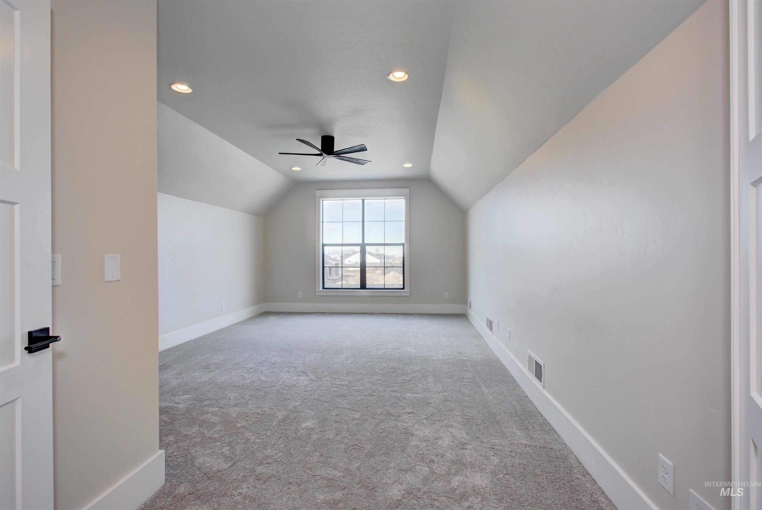 5876 South Pinpoint Way Meridian, ID 83642 - Photo 36 of 47 Gallery Image 36