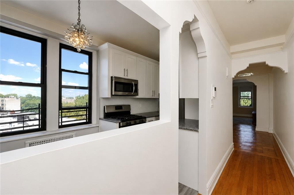 6702 Ridge Boulevard, Unit 4H Brooklyn, NY 11220 - Photo 3 of 33