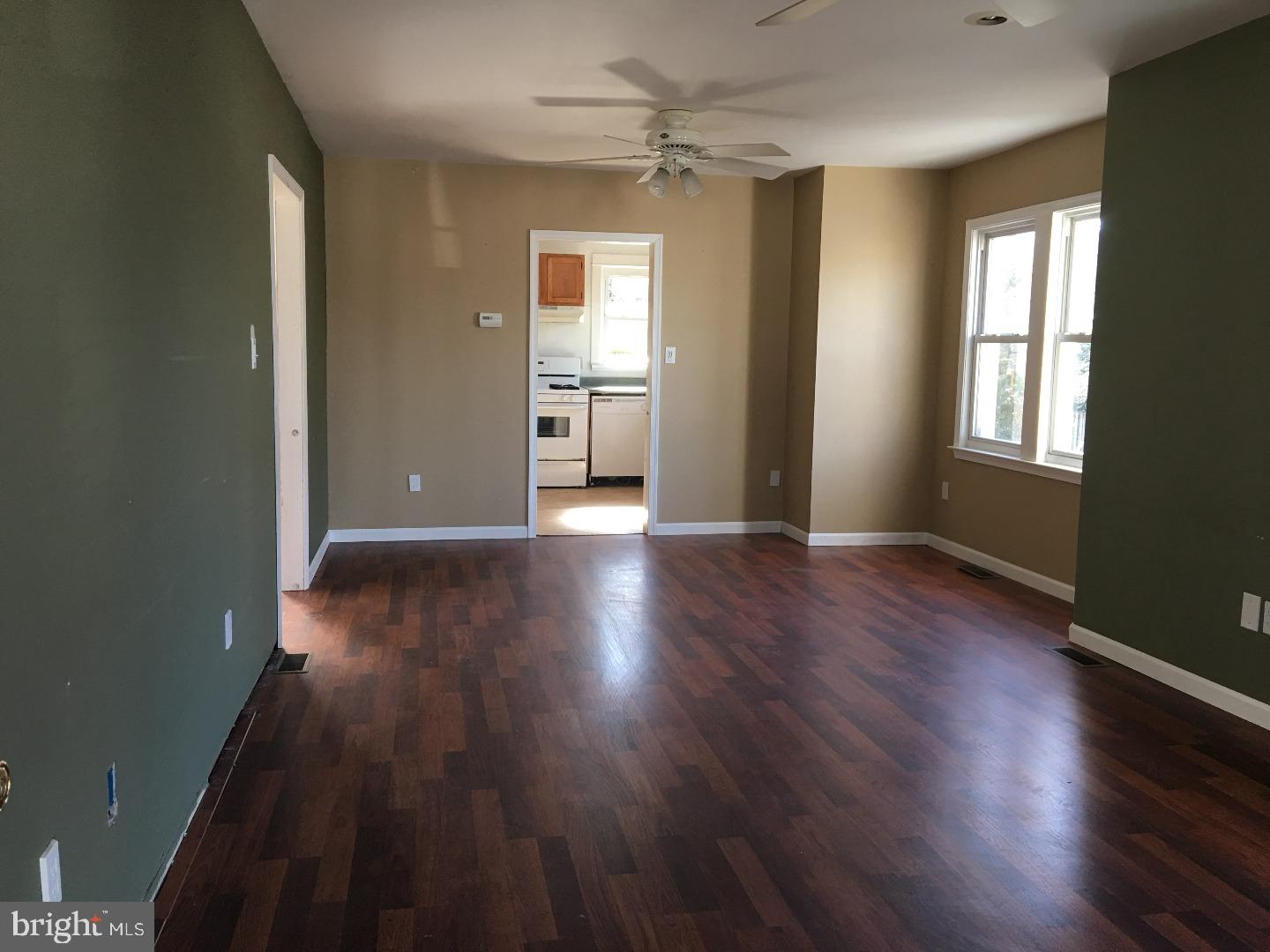 58 Gradwell Avenue Maple Shade, NJ 08052 - Photo 5 of 25