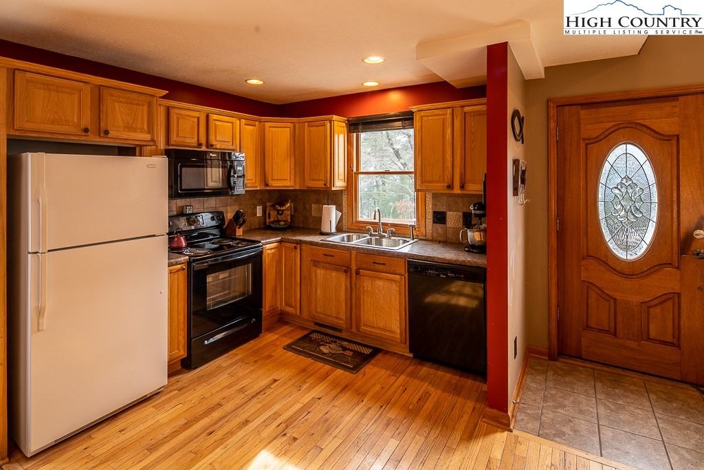 7456 Falcon Ridge Road Lenoir, NC 28645 - Photo 14 of 47 Gallery Image 14