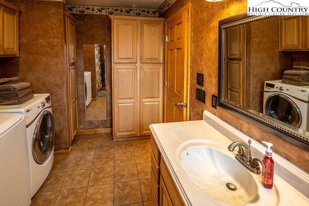 7456 Falcon Ridge Road Lenoir, NC 28645 - Photo 21 of 47 Gallery Image 21