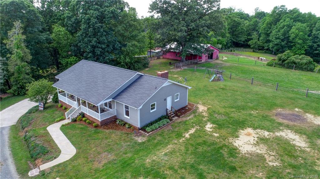 637 Old Hardin Road Dallas, NC 28034 - Photo 1 of 33 Gallery Image 1