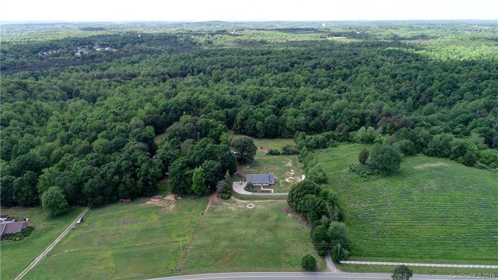 637 Old Hardin Road Dallas, NC 28034 - Photo 2 of 33 Gallery Image 2