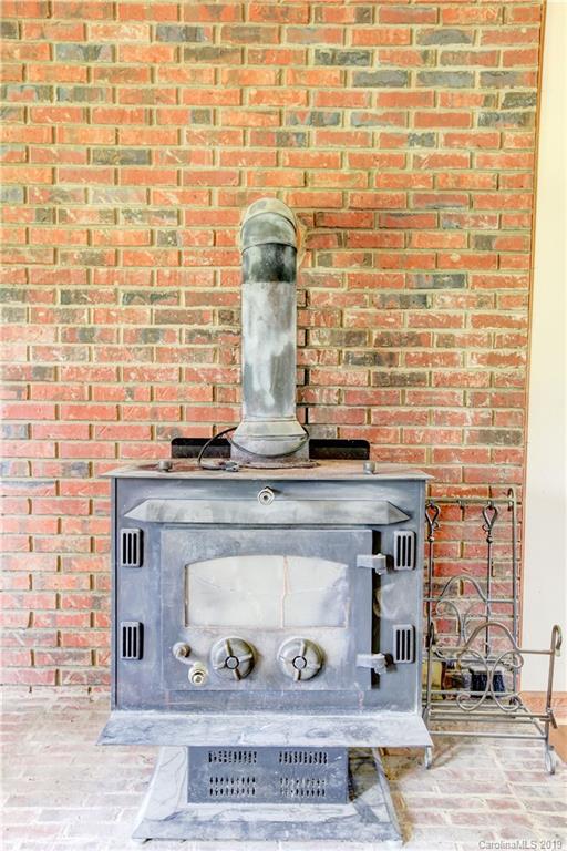 637 Old Hardin Road Dallas, NC 28034 - Photo 16 of 33 Gallery Image 16