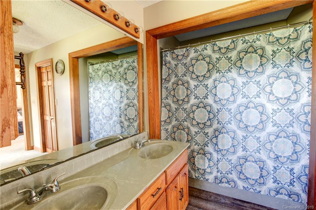 637 Old Hardin Road Dallas, NC 28034 - Photo 23 of 33 Gallery Image 23
