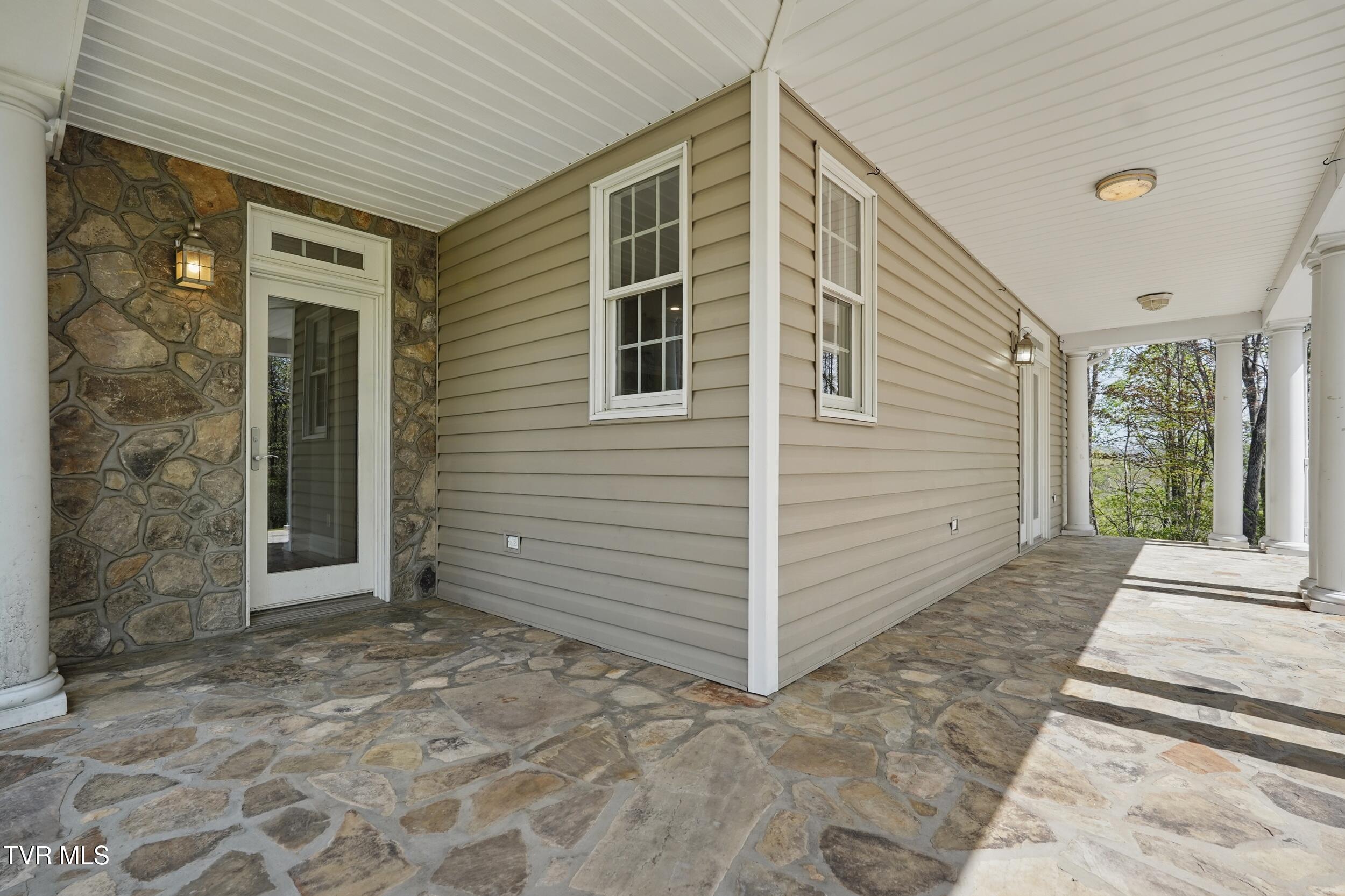 500 Ridge Avenue Northwest Norton, VA 24273 - Photo 13 of 61 *