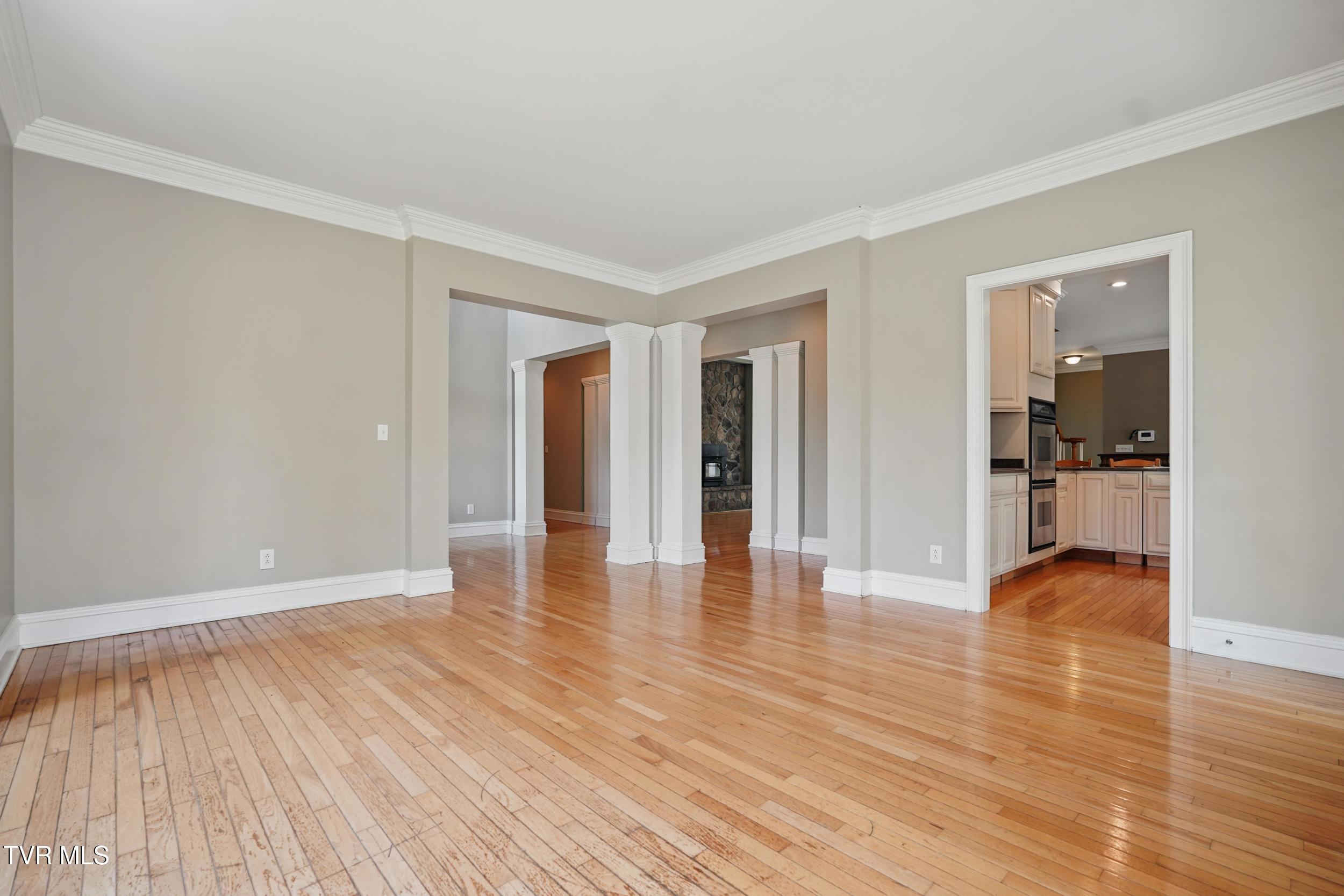 500 Ridge Avenue Northwest Norton, VA 24273 - Photo 23 of 61 DINING AREA