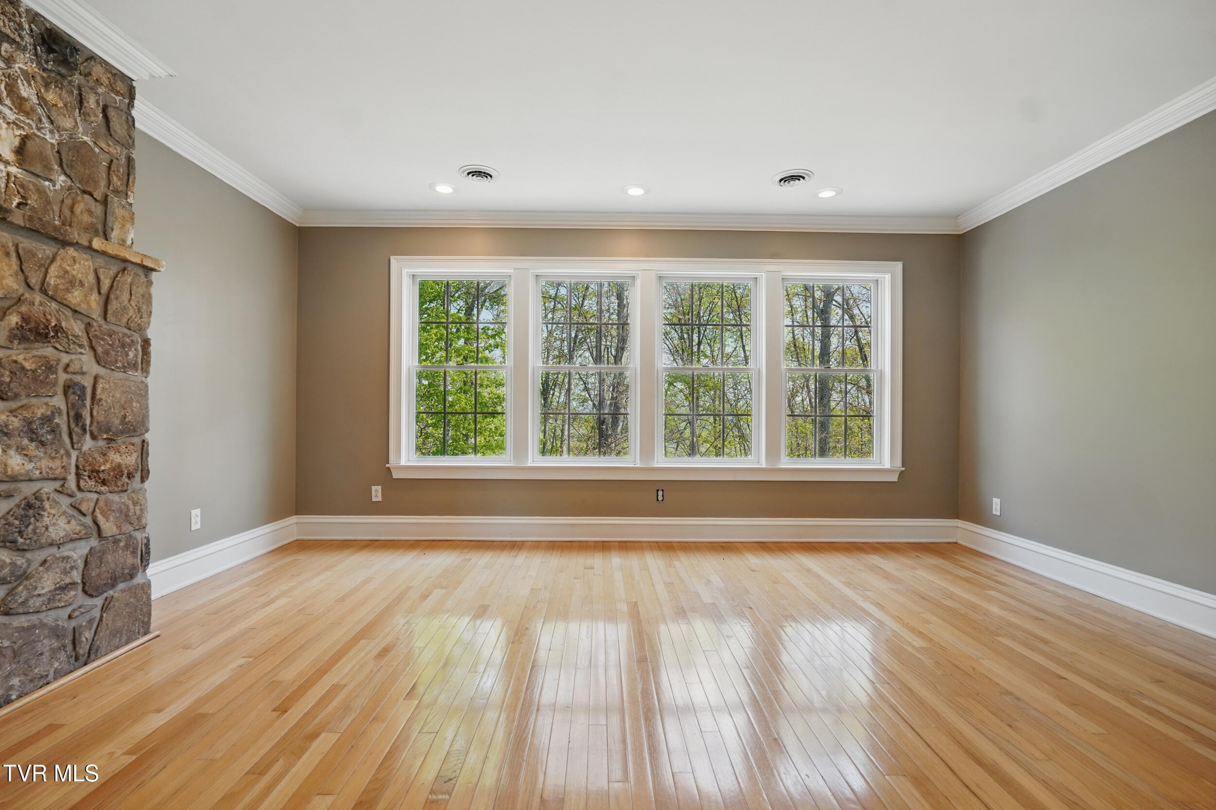 500 Ridge Avenue Northwest Norton, VA 24273 - Photo 39 of 61 *