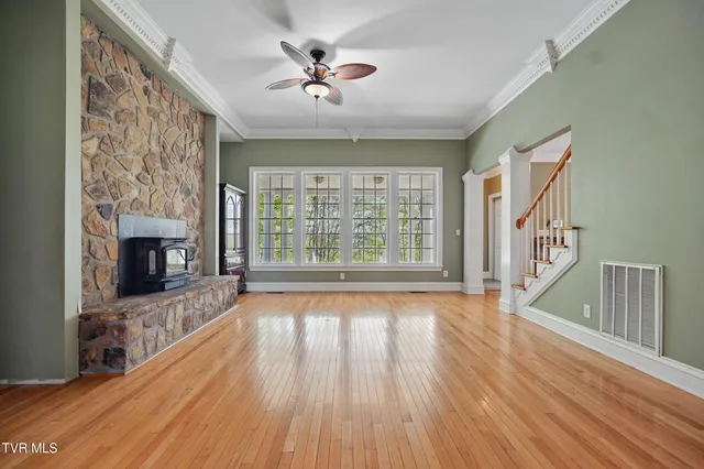 $530,000 | 500 Ridge Avenue Northwest, Norton, VA 24273