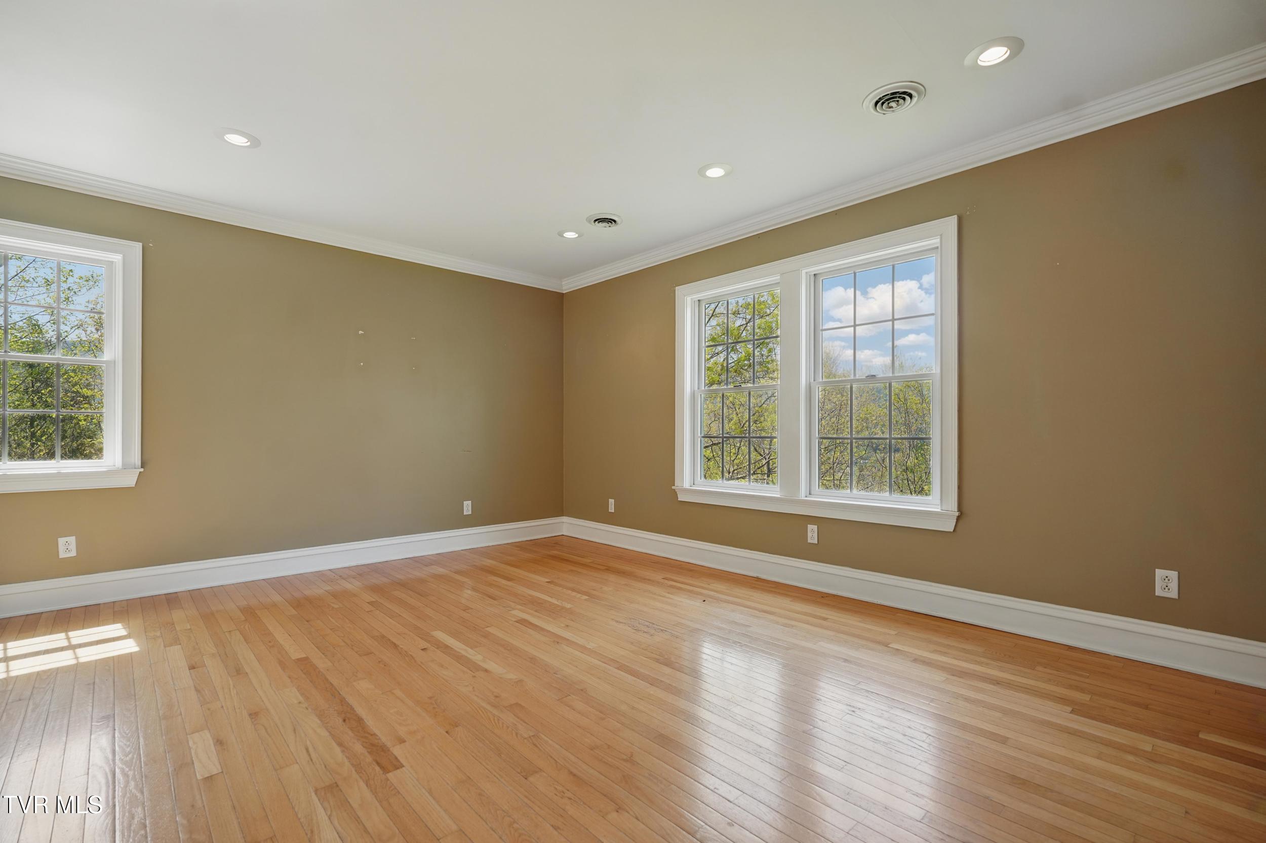 500 Ridge Avenue Northwest Norton, VA 24273 - Photo 47 of 61 *