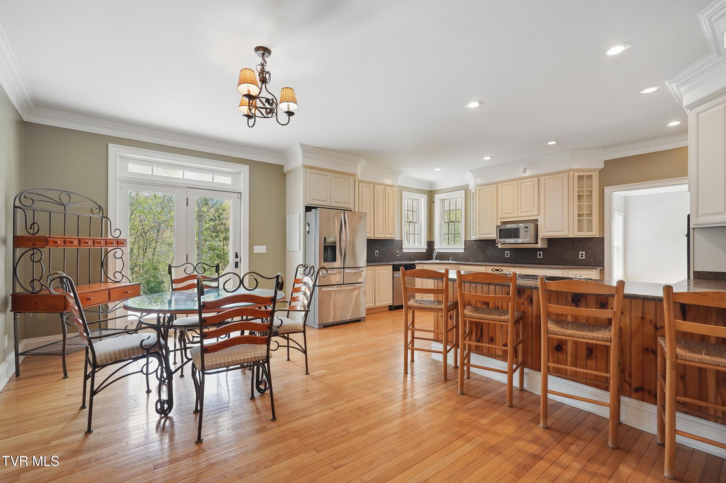 500 Ridge Avenue Northwest Norton, VA 24273 - Photo 5 of 61 *