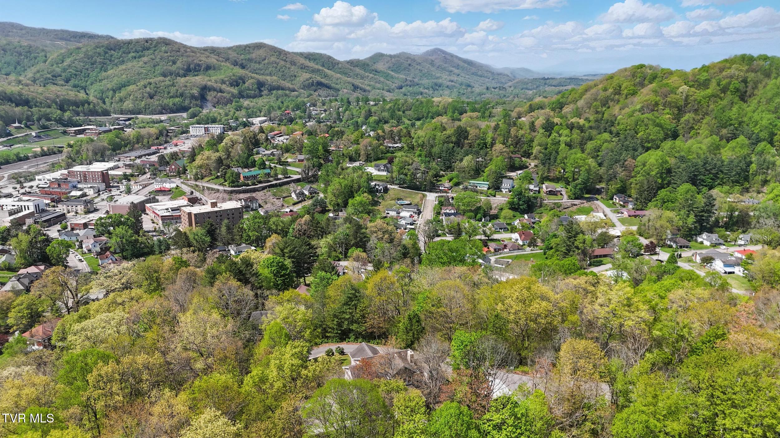 500 Ridge Avenue Northwest Norton, VA 24273 - Photo 55 of 61 *