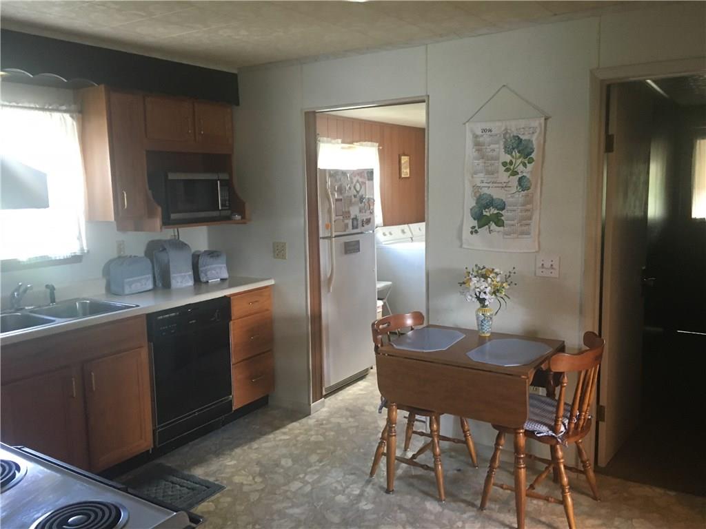 727 Mercer-n Wilmington Road Mercer, PA 16137 - Photo 3 of 24