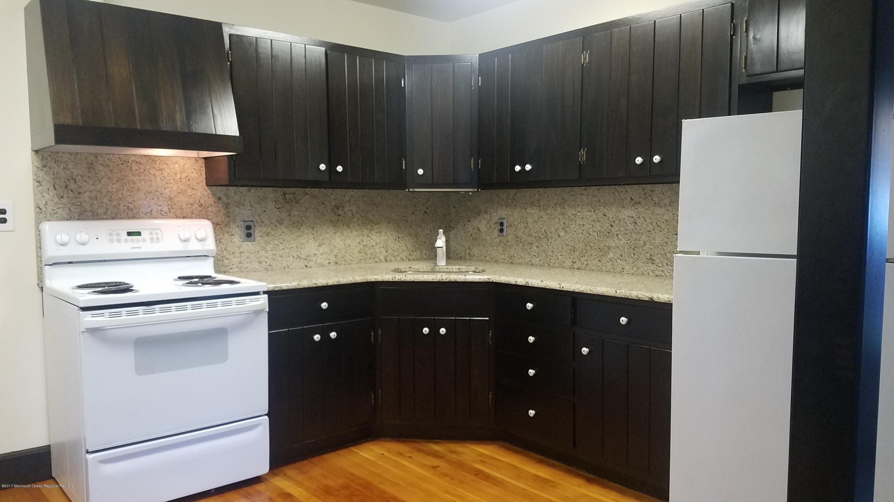 1175 Ridgefield Drive Point Pleasant, NJ 08742 - Photo 8 of 29 20171124_160745