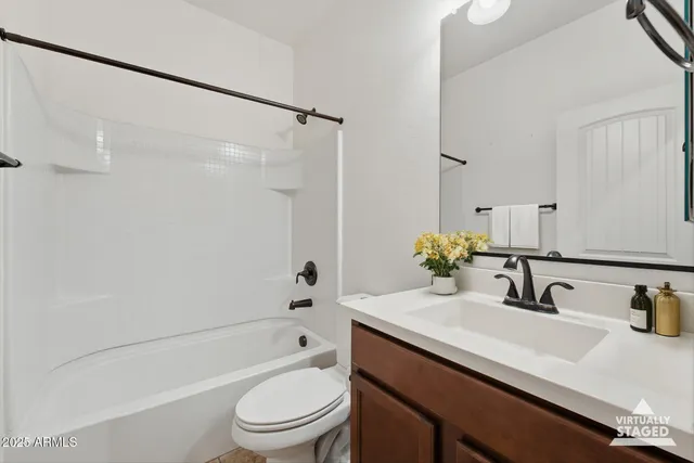 $659,000 | 1520 East King Bird Drive, Gilbert, AZ 85297