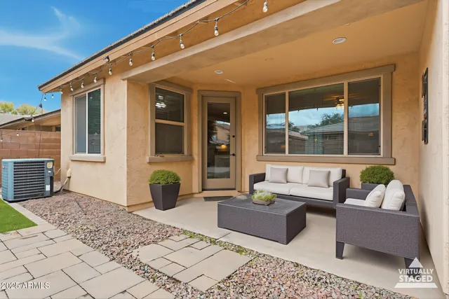 $659,000 | 1520 East King Bird Drive, Gilbert, AZ 85297