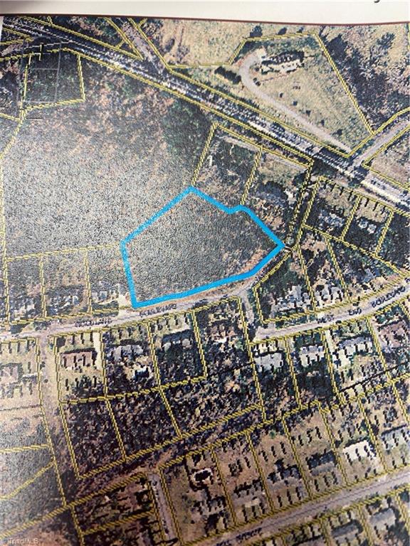 Tbd Curtis Bridge Road Wilkesboro, NC 28697 - Photo 2 of 3 2 acres in Kenn Acres on Woodland Blvd.