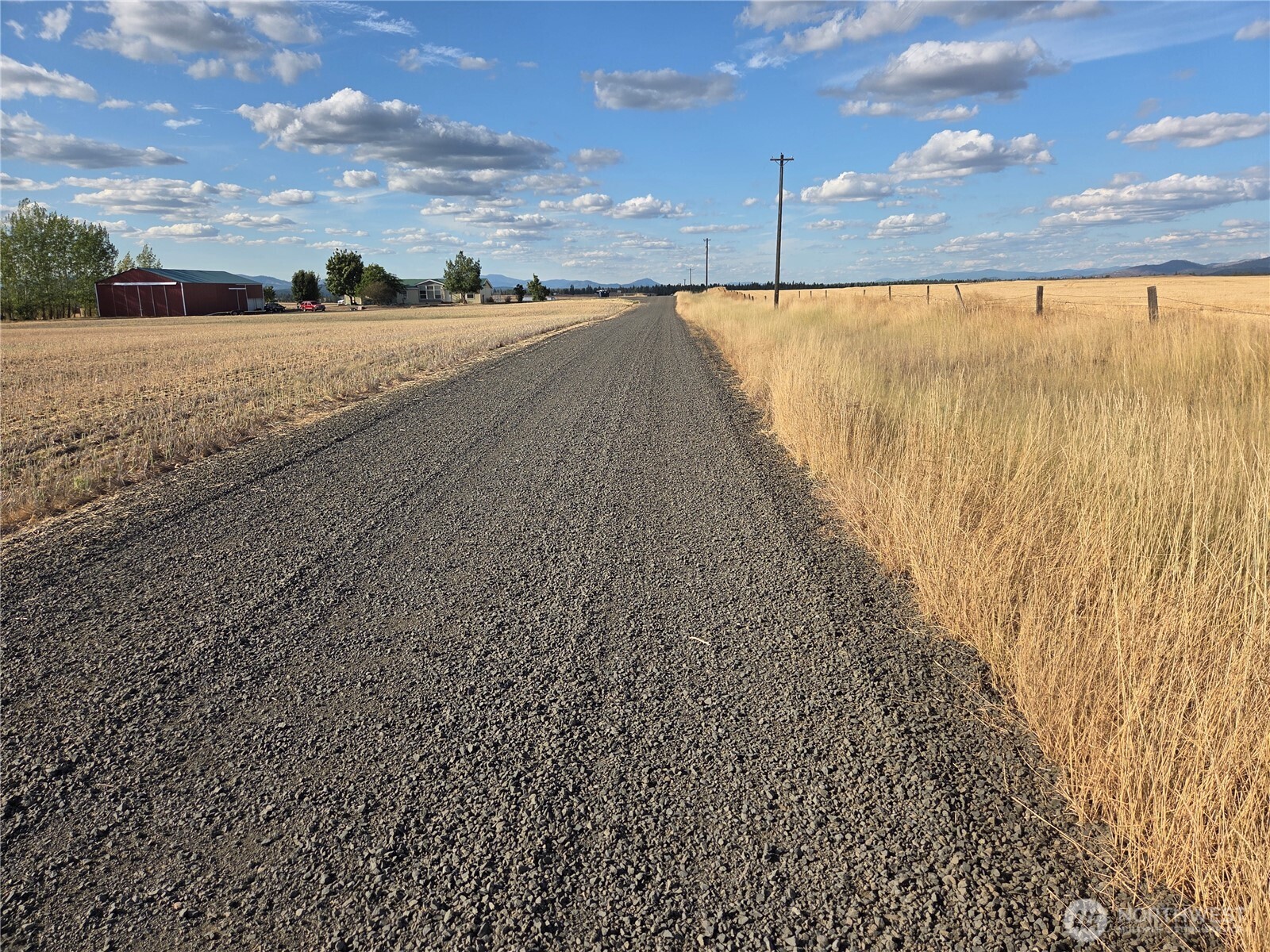 35251 Crescent Road North, Unit 6 Reardan, WA 99029 - Photo 5 of 17 a view of bath yard and mountain