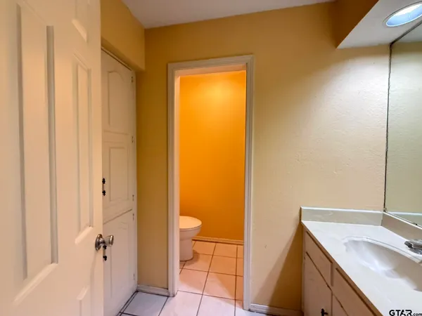 $2,600 | 2304 Deanna Avenue, Mount Pleasant, TX 75455