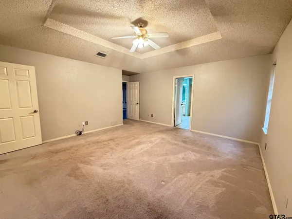 $2,600 | 2304 Deanna Avenue, Mount Pleasant, TX 75455