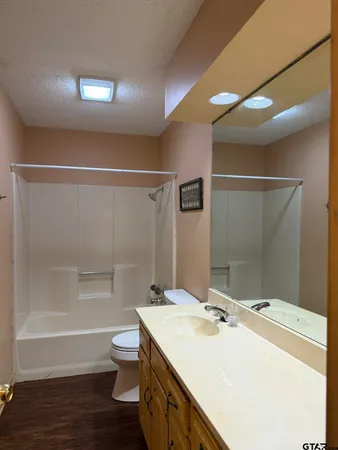 $2,600 | 2304 Deanna Avenue, Mount Pleasant, TX 75455