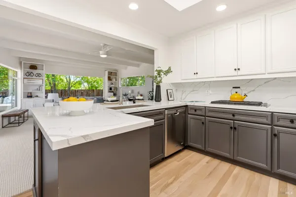$2,195,000 | 26 College Court, Larkspur, CA 94939