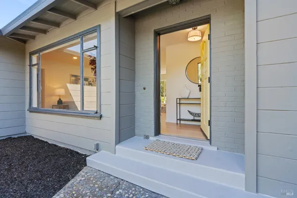$2,195,000 | 26 College Court, Larkspur, CA 94939