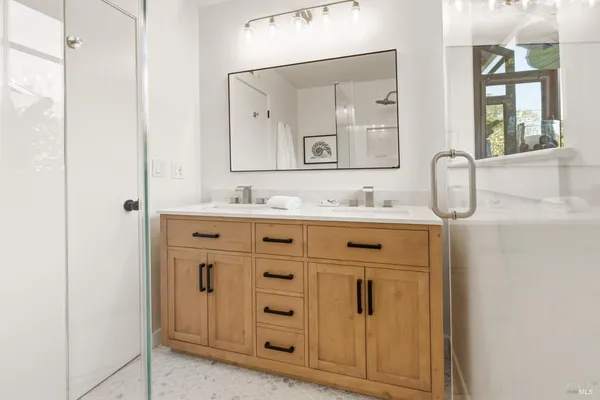 $2,195,000 | 26 College Court, Larkspur, CA 94939