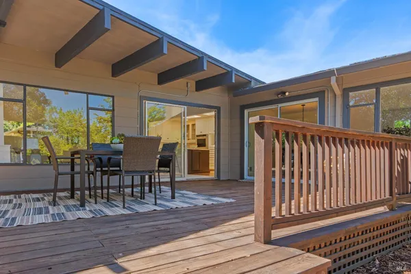 $2,195,000 | 26 College Court, Larkspur, CA 94939