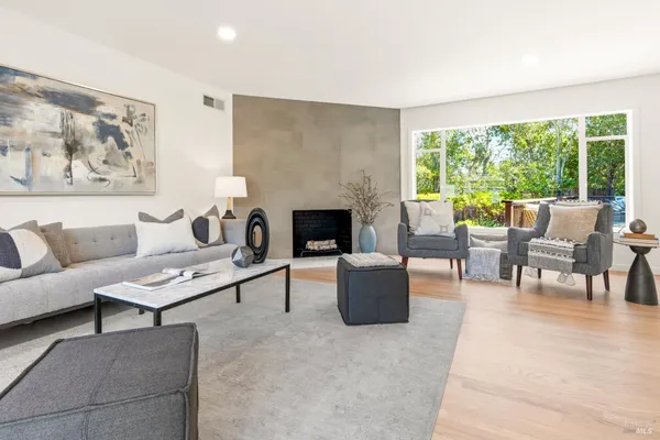 $2,195,000 | 26 College Court, Larkspur, CA 94939