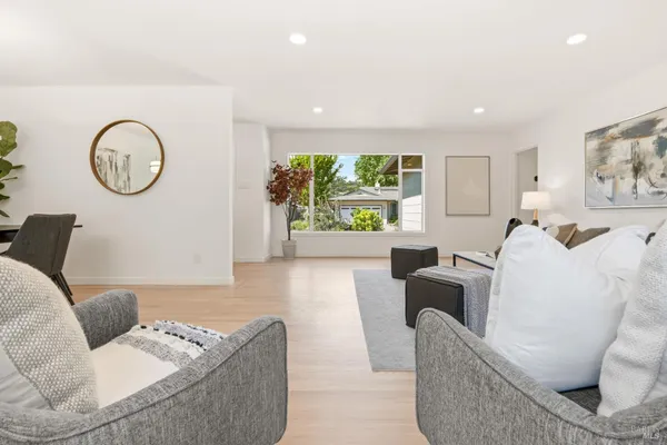 $2,195,000 | 26 College Court, Larkspur, CA 94939