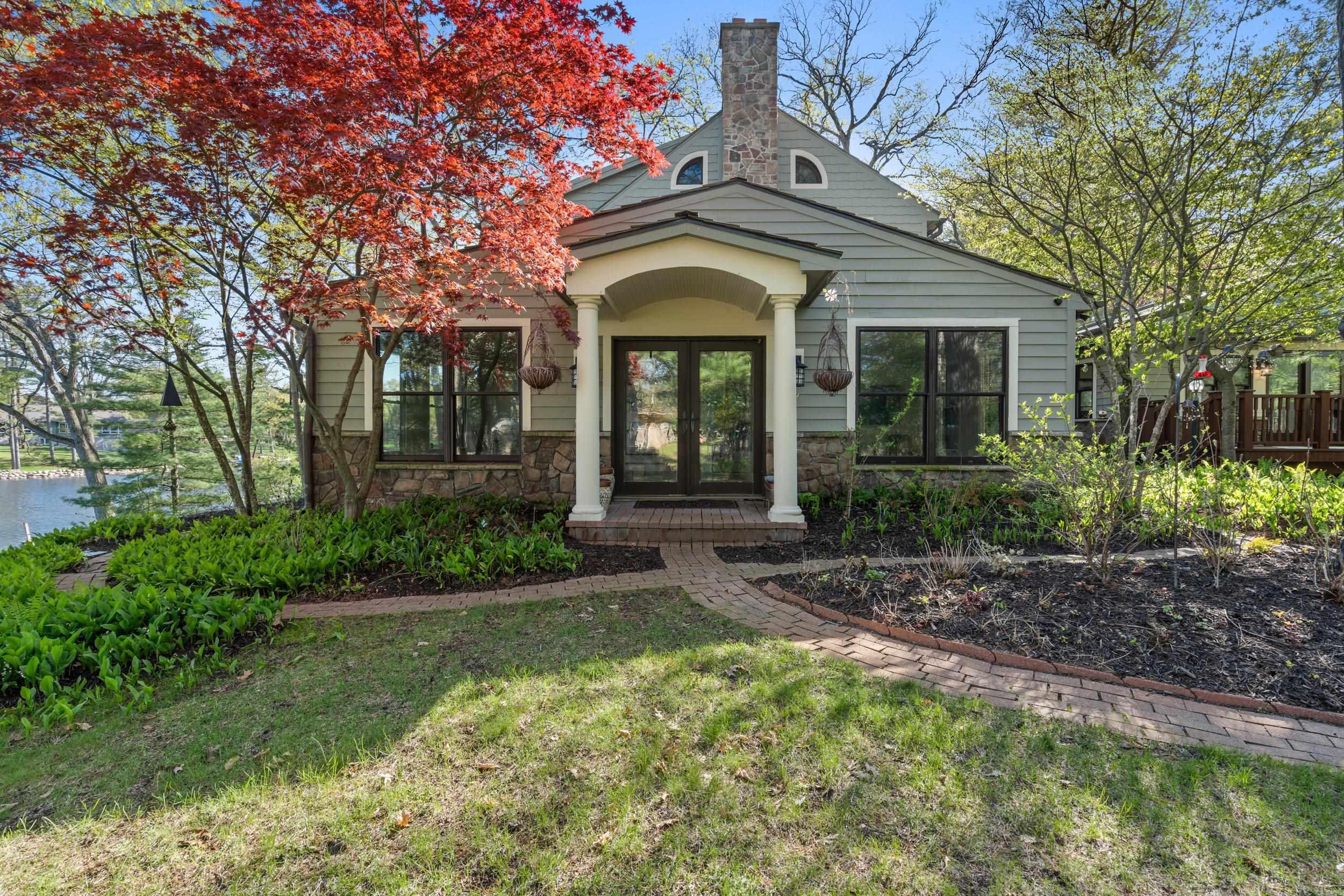 1071 Nakomis Road Lake Orion, MI 48362 - Photo 7 of 71