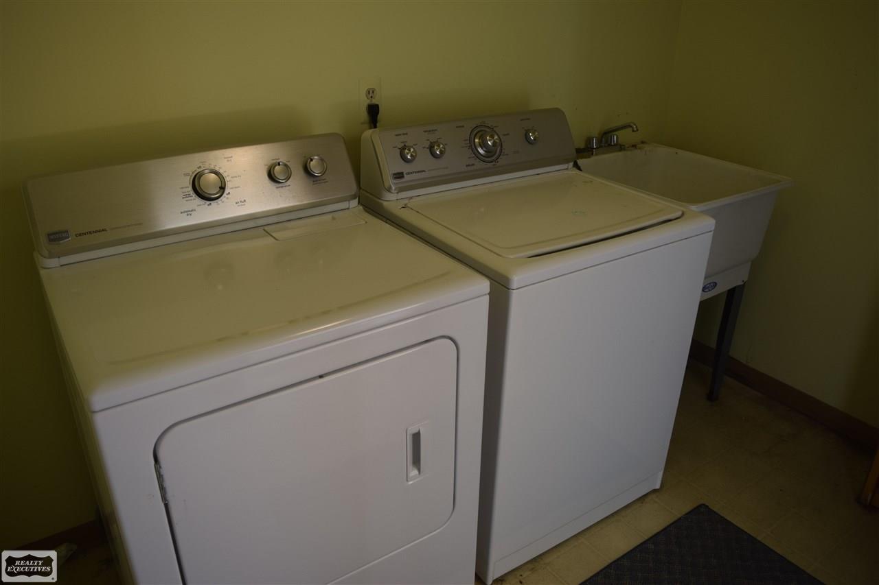 78409 Romeo Plank Road Armada, MI 48005 - Photo 26 of 32