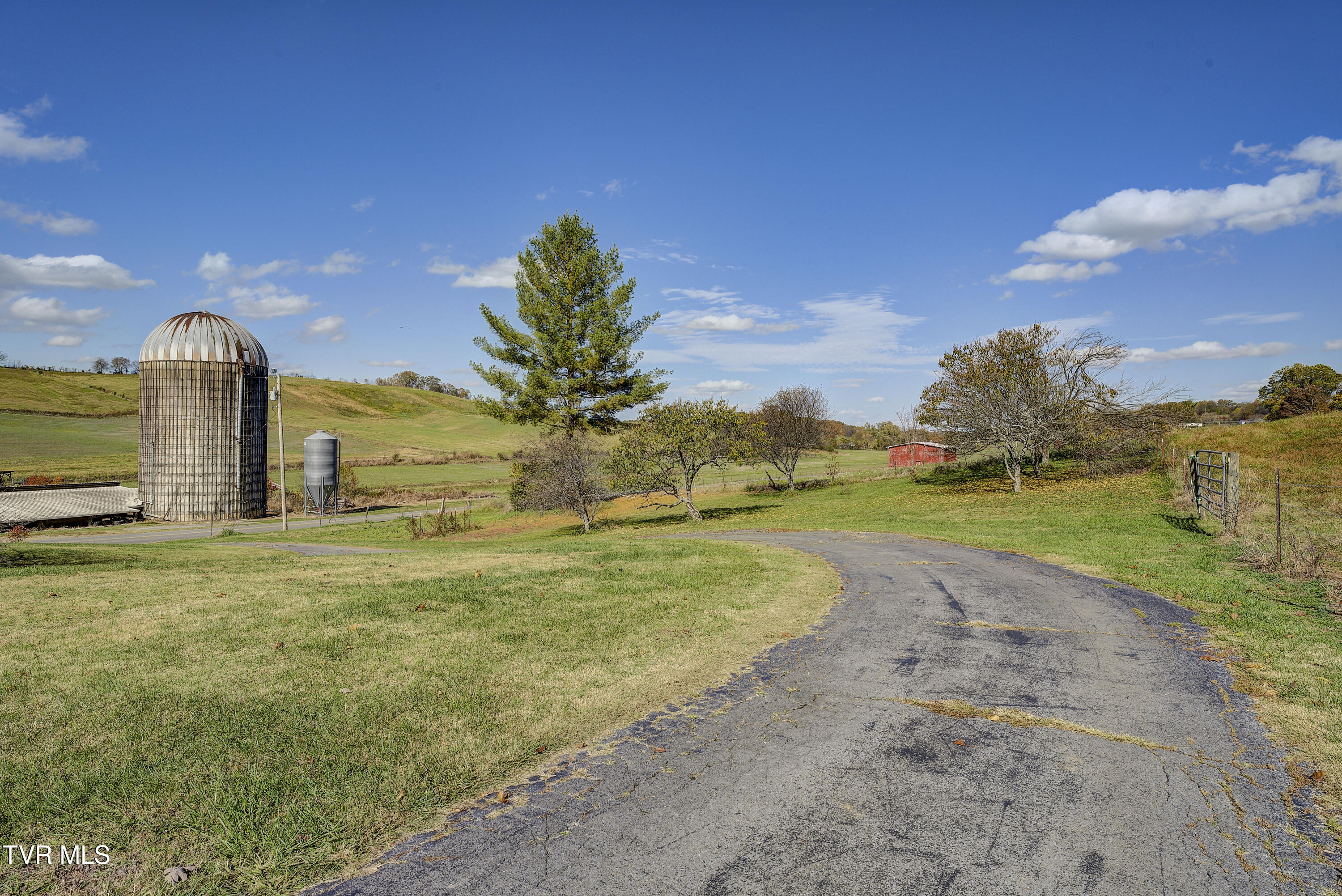 224 Oklahoma Road Jonesborough, TN 37659 - Photo 40 of 103 Oklahoma-40