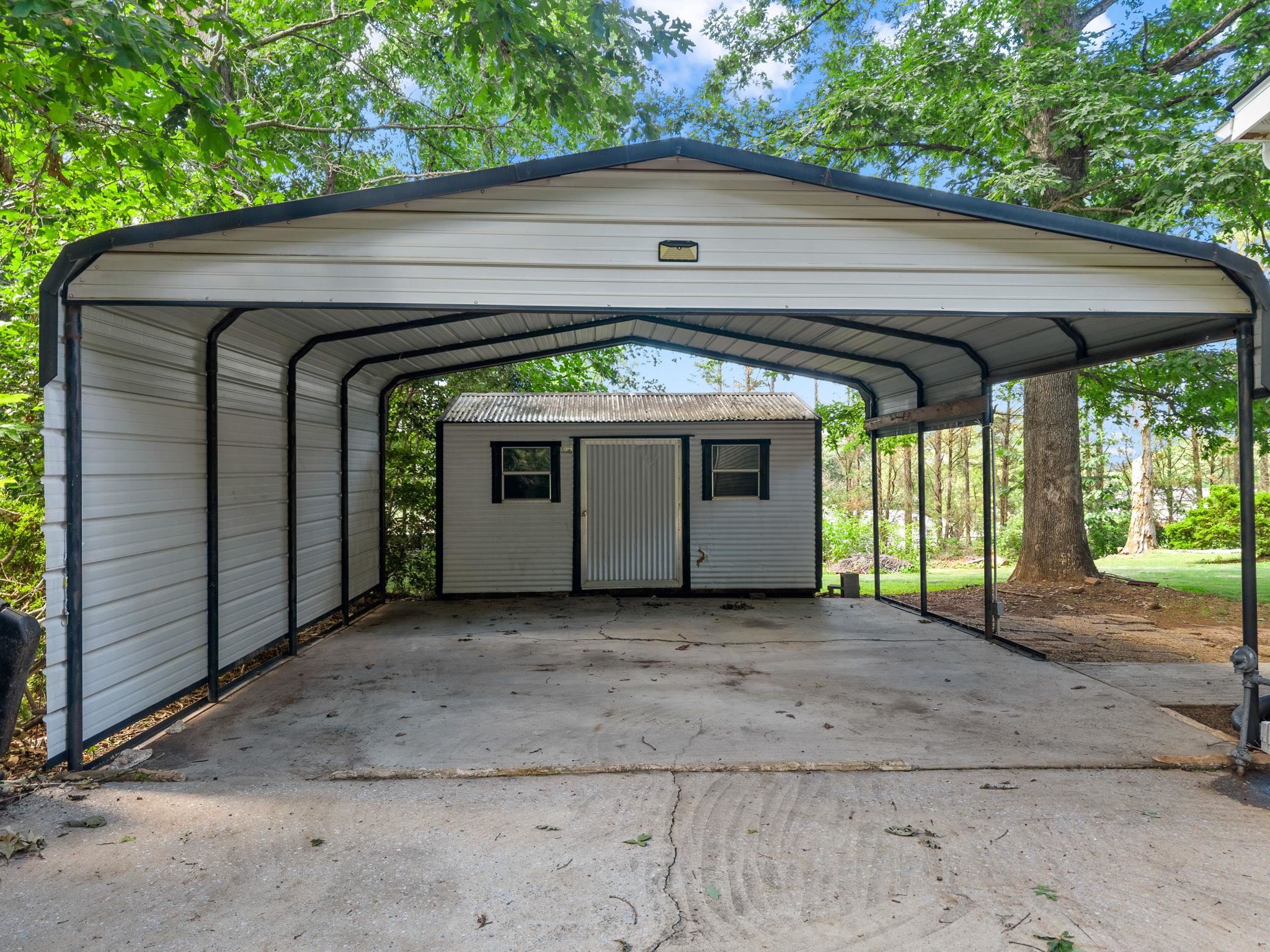 208 Red Raven Drive Greer, SC 29651 - Photo 5 of 39