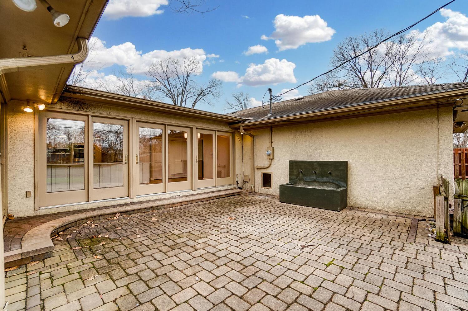 3112 Leeds Road Columbus, OH 43221 - Photo 40 of 40 50034611-040_web