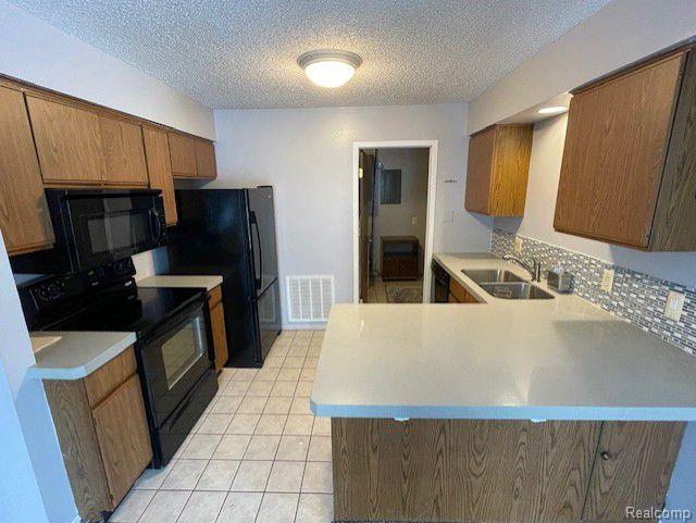 3570 Cass Elizabeth Road Waterford, MI 48328 - Photo 9 of 19