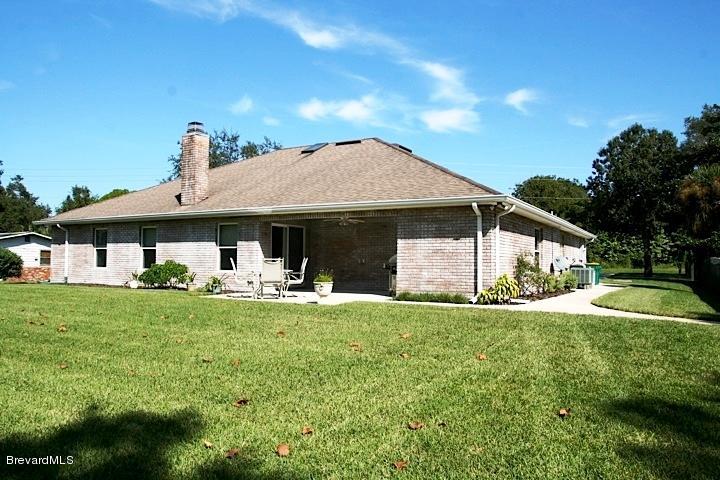 2952 Folsom Road Mims, FL 32754 - Photo 23 of 26 Back of house2