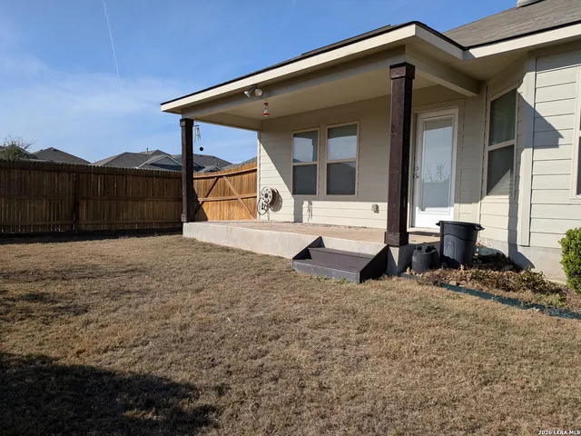 $2,300 | 9002 Sage Pond, Converse, TX 78109