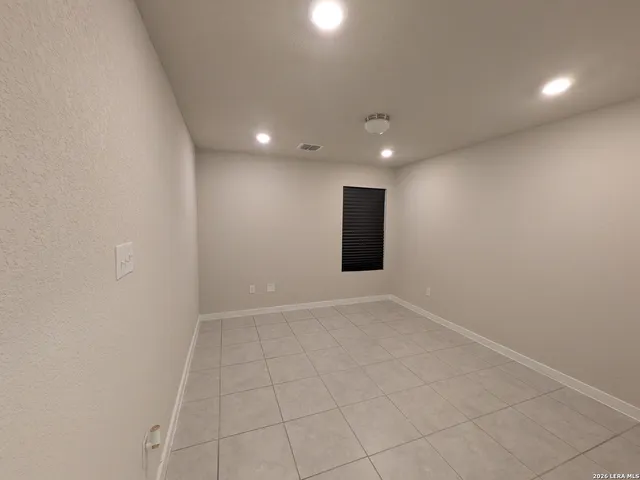 $2,300 | 9002 Sage Pond, Converse, TX 78109