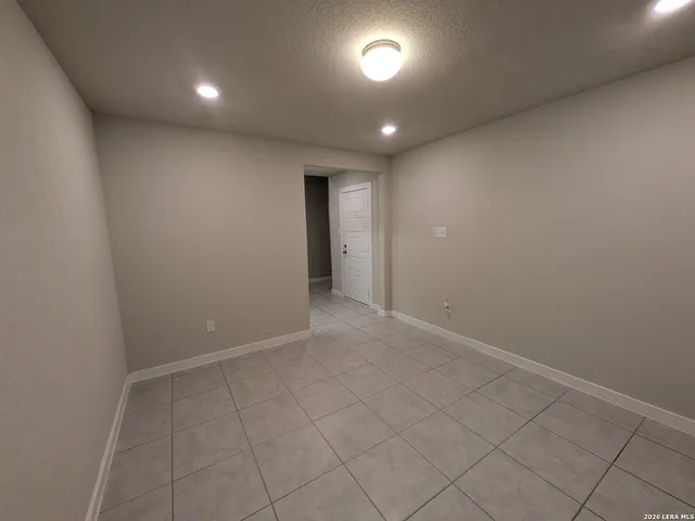 $2,300 | 9002 Sage Pond, Converse, TX 78109