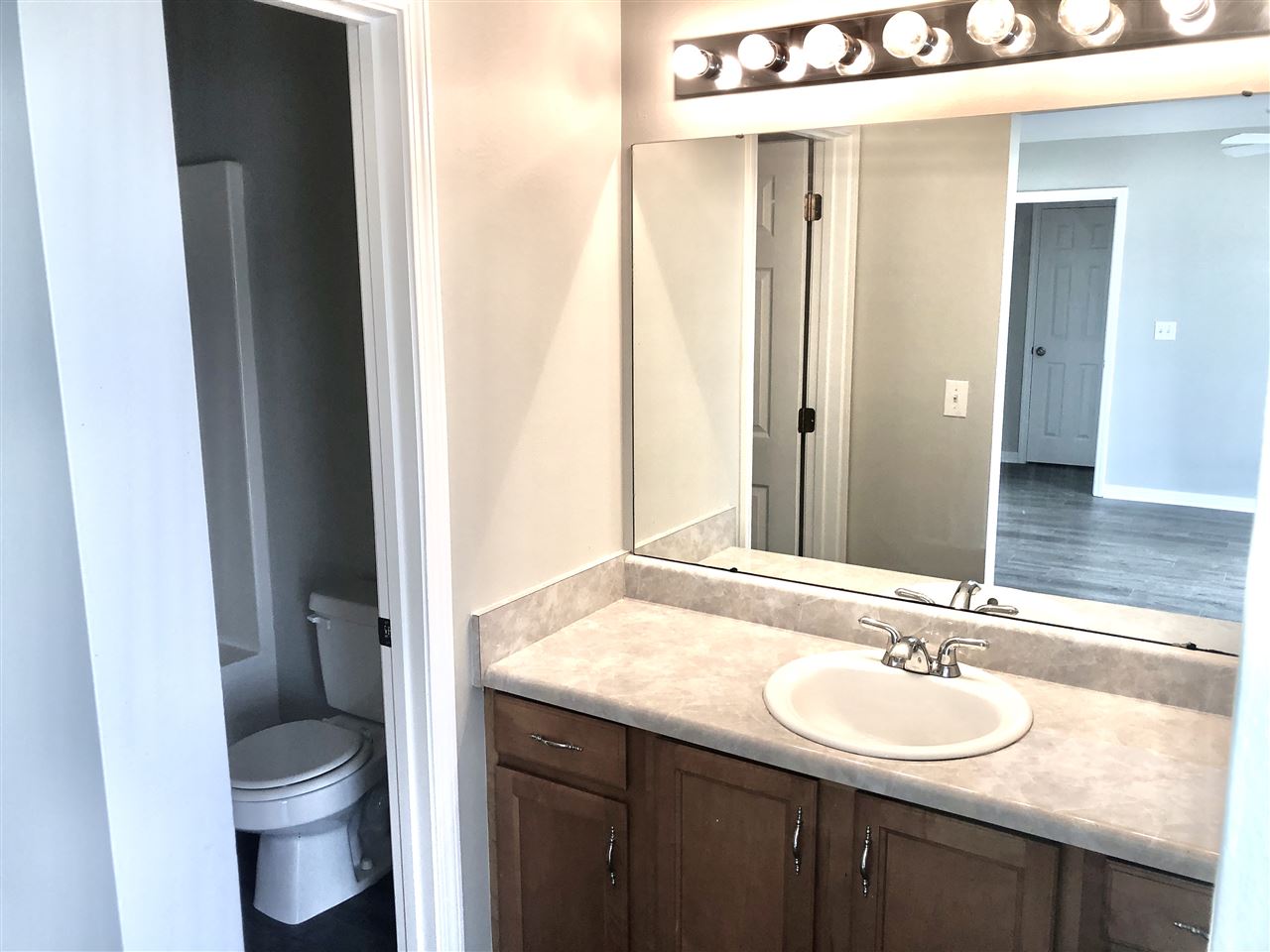 16185 Setter Circle Foley, AL 36535 - Photo 9 of 16 Master Bathroom