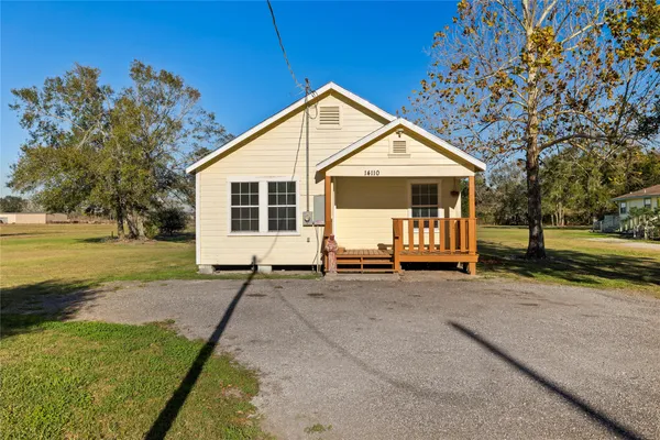 $349,999 | 14202 Susie Lane, Unit CR442, Alvin, TX 77511